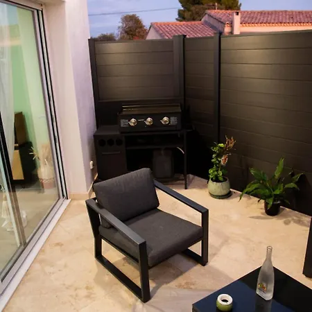 Ferienhaus Les Brezines Piscine, Terrasse & Boules Mus