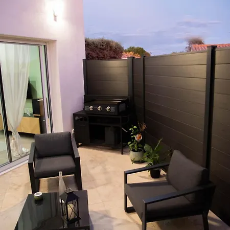 Les Brezines Piscine, Terrasse & Boules * Mus